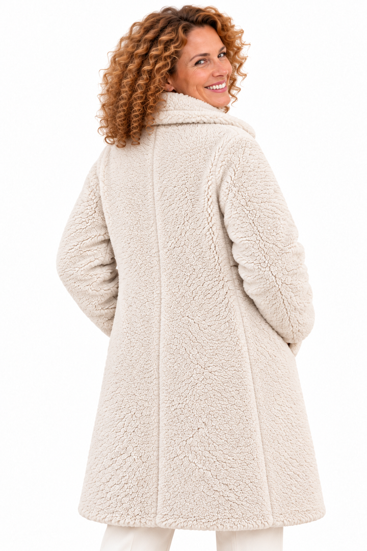 Emma – Elegante Teddy Mantel