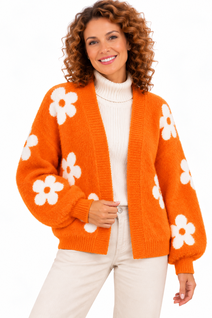 Femke – Zacht Gebreid Vest met Bloemenpatroon
