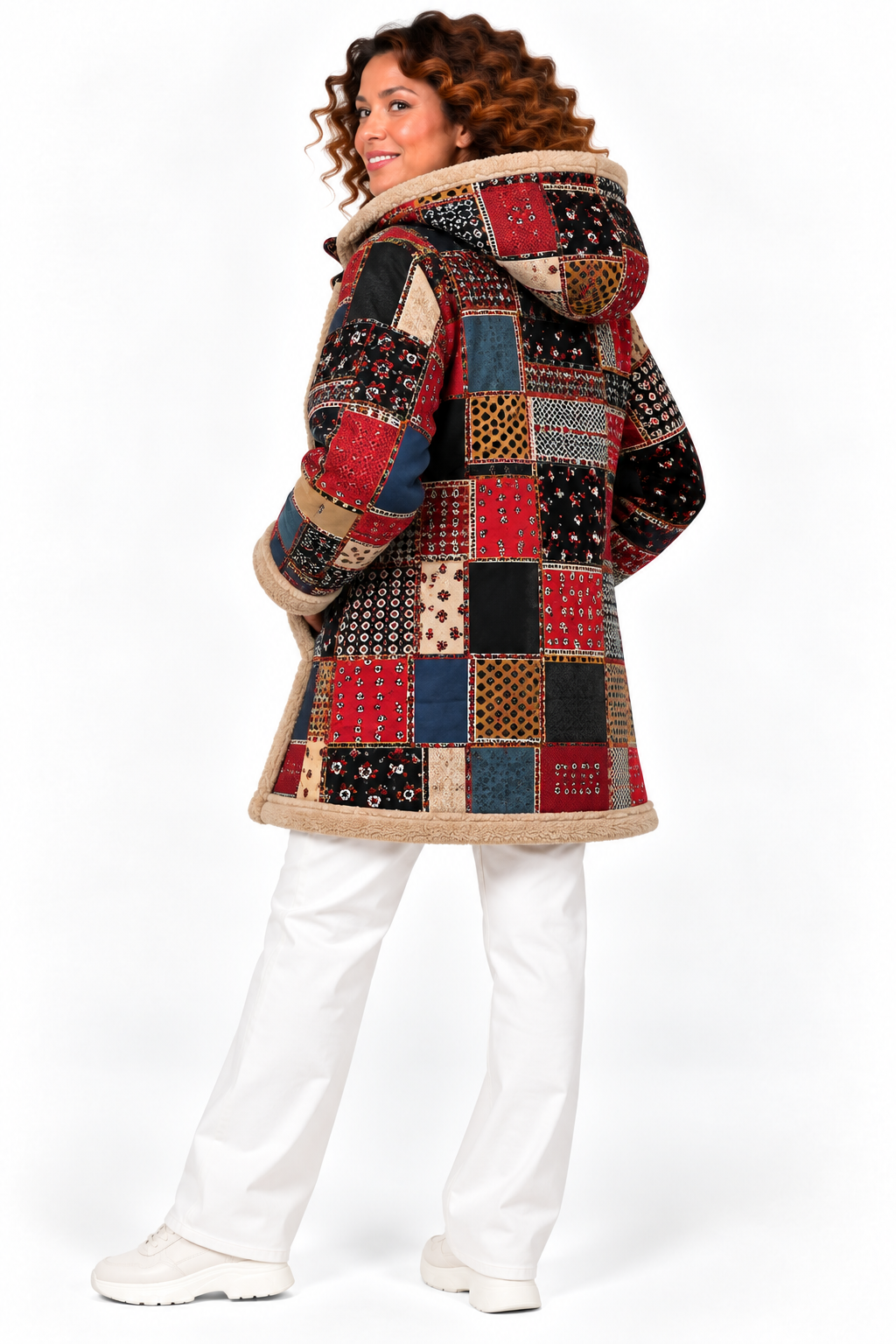 Sophie – Elegante Jas met Patchworkprint en Teddyvoering