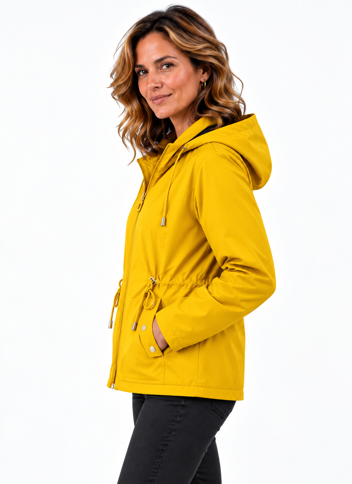 Mila – Elegante Jas met Capuchon en Taillekoord