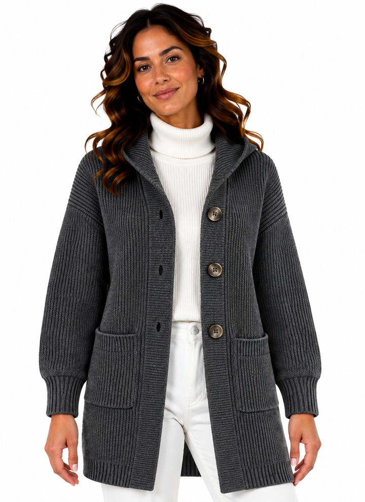 Femke – Gebreid Vest met Kraag en Knopen