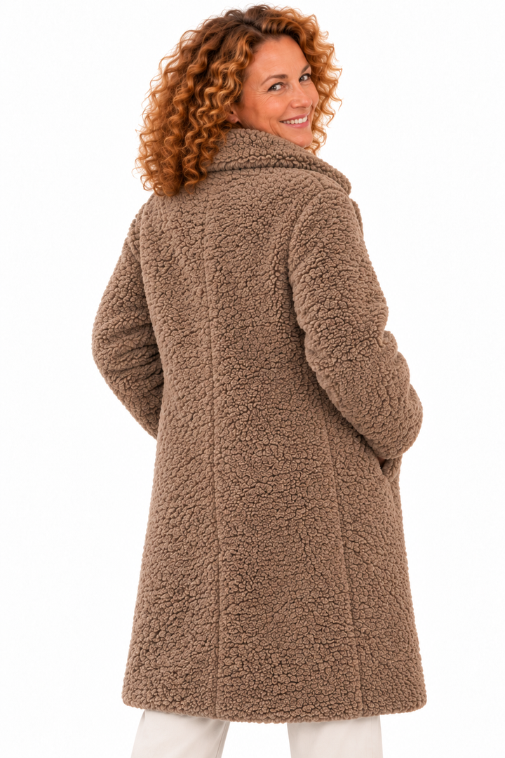 Emma – Elegante Teddy Mantel