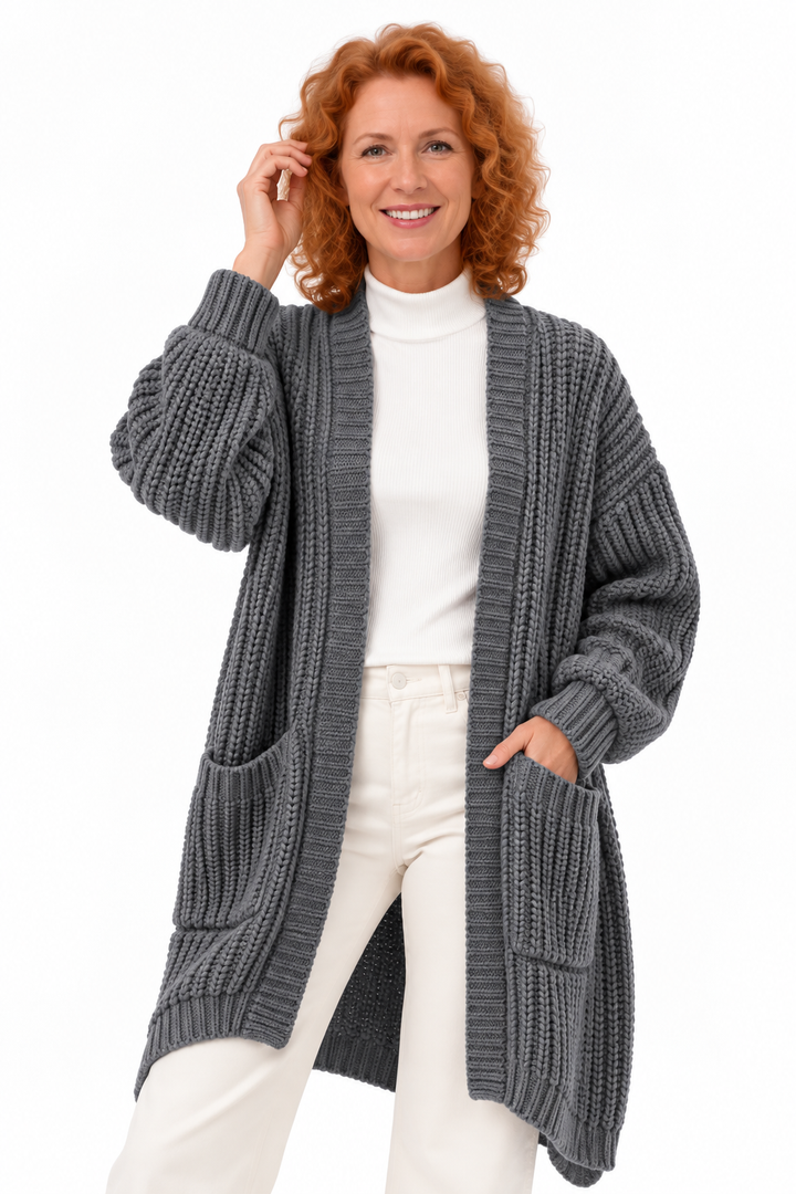 Femke – Lang Gebreid Vest met Zakken