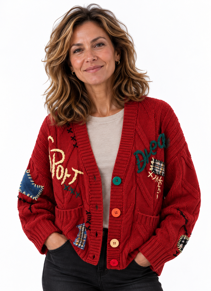Femke – Gebreid Vest met V-Hals en Borduursels