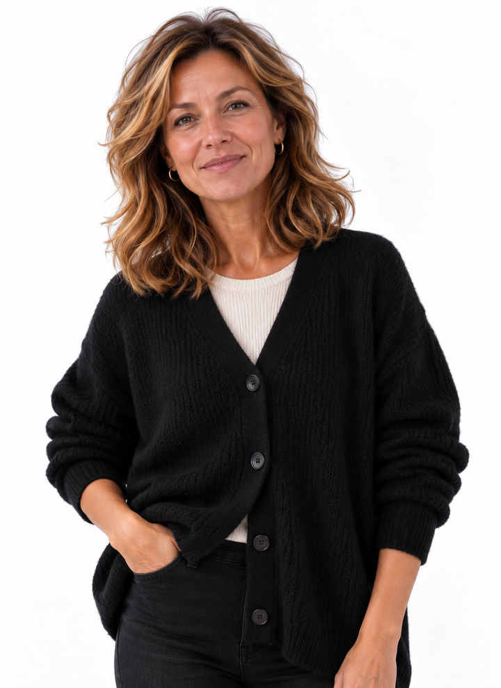 Femke – Oversized Gebreid Vest met Knopen