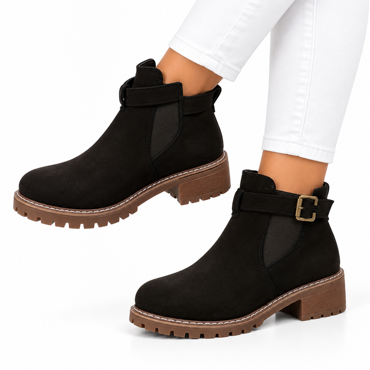 Sanne – Stoere Enkellaarsjes met Gesp