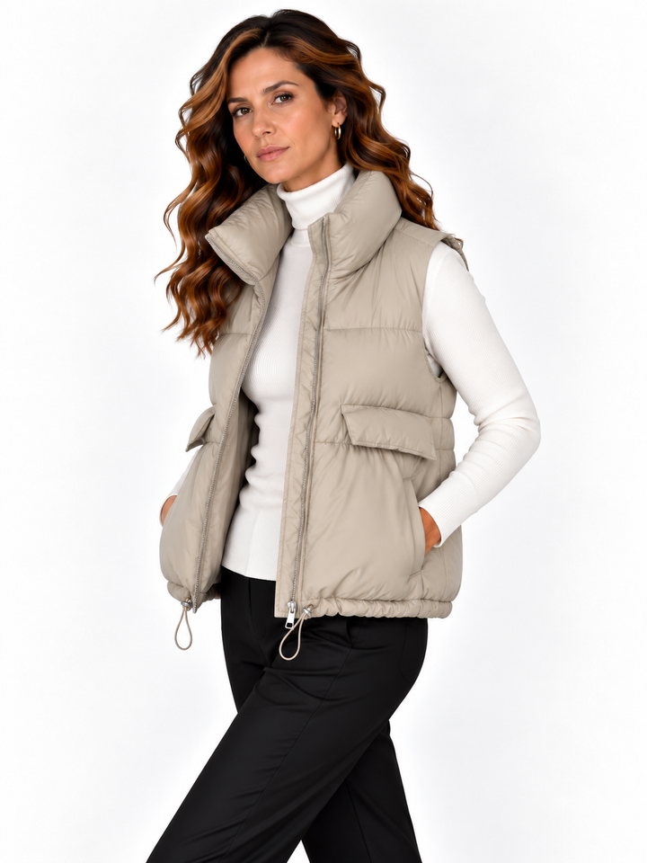 Fenna – Gewatteerde Bodywarmer met Hoge Kraag