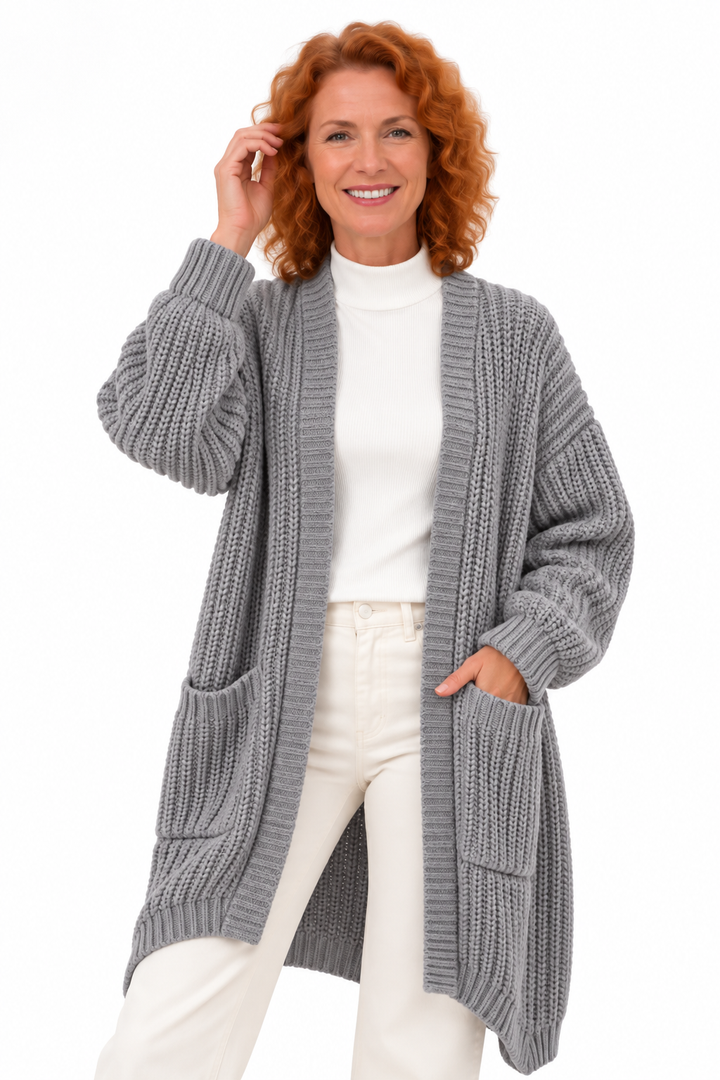 Femke – Lang Gebreid Vest met Zakken