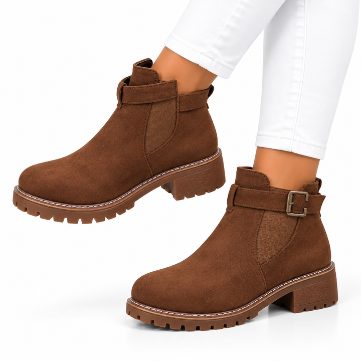 Sanne – Stoere Enkellaarsjes met Gesp