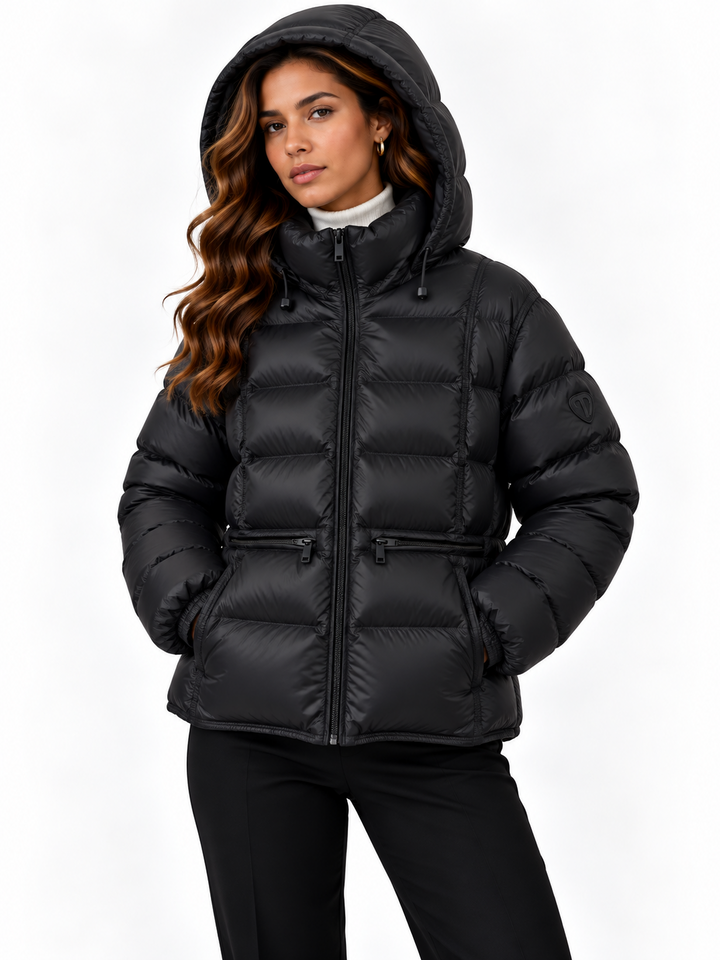 Sophie – Gewatteerde Winterjas met Capuchon en Taillekoord